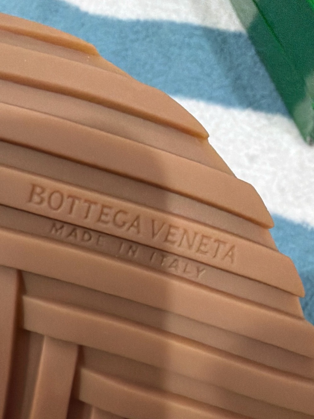 Lime Green Bottega Veneta - Picture 7 of 8